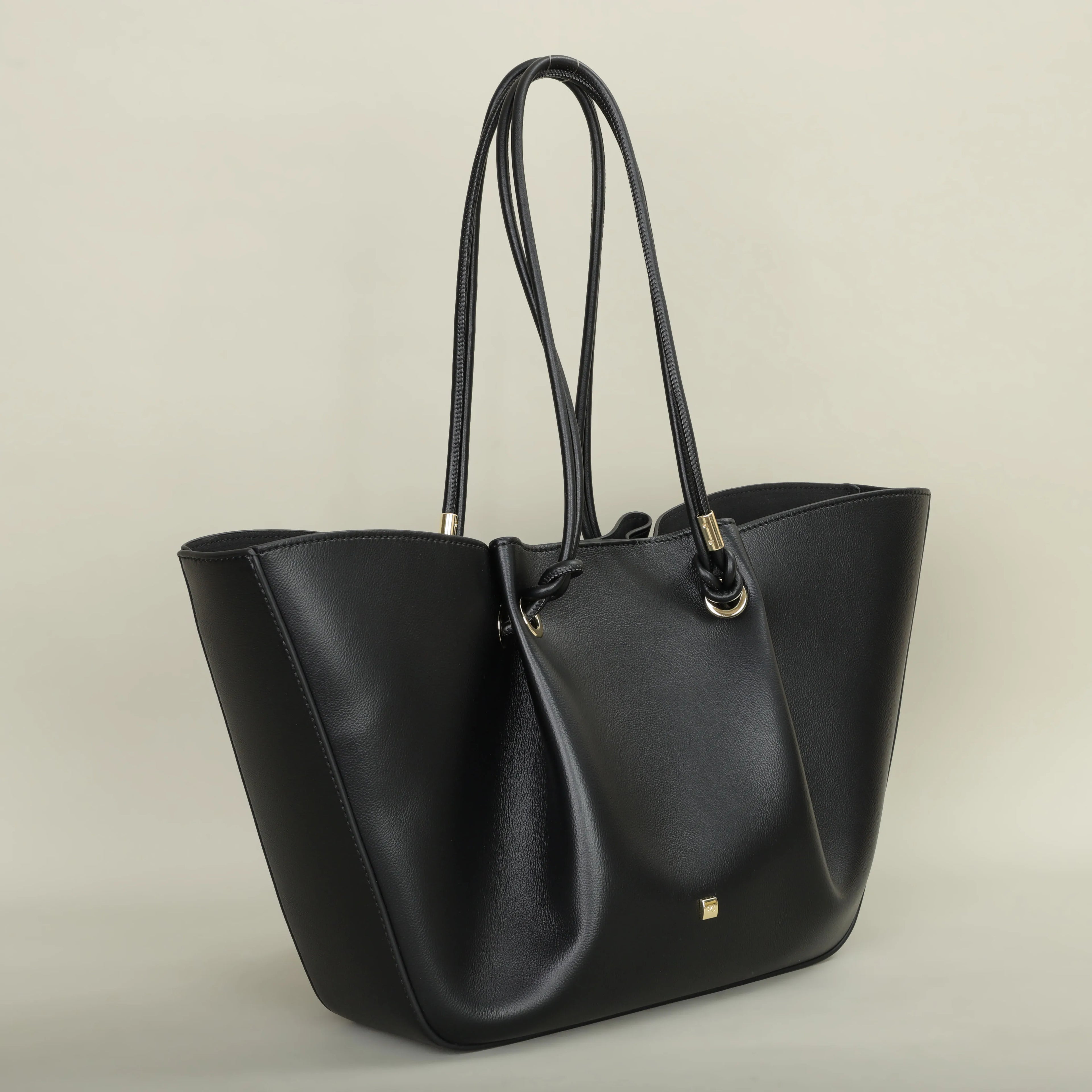Milano Noble Shoulder Bag