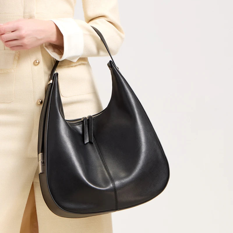 Luna Aria Leather Crescent Bag