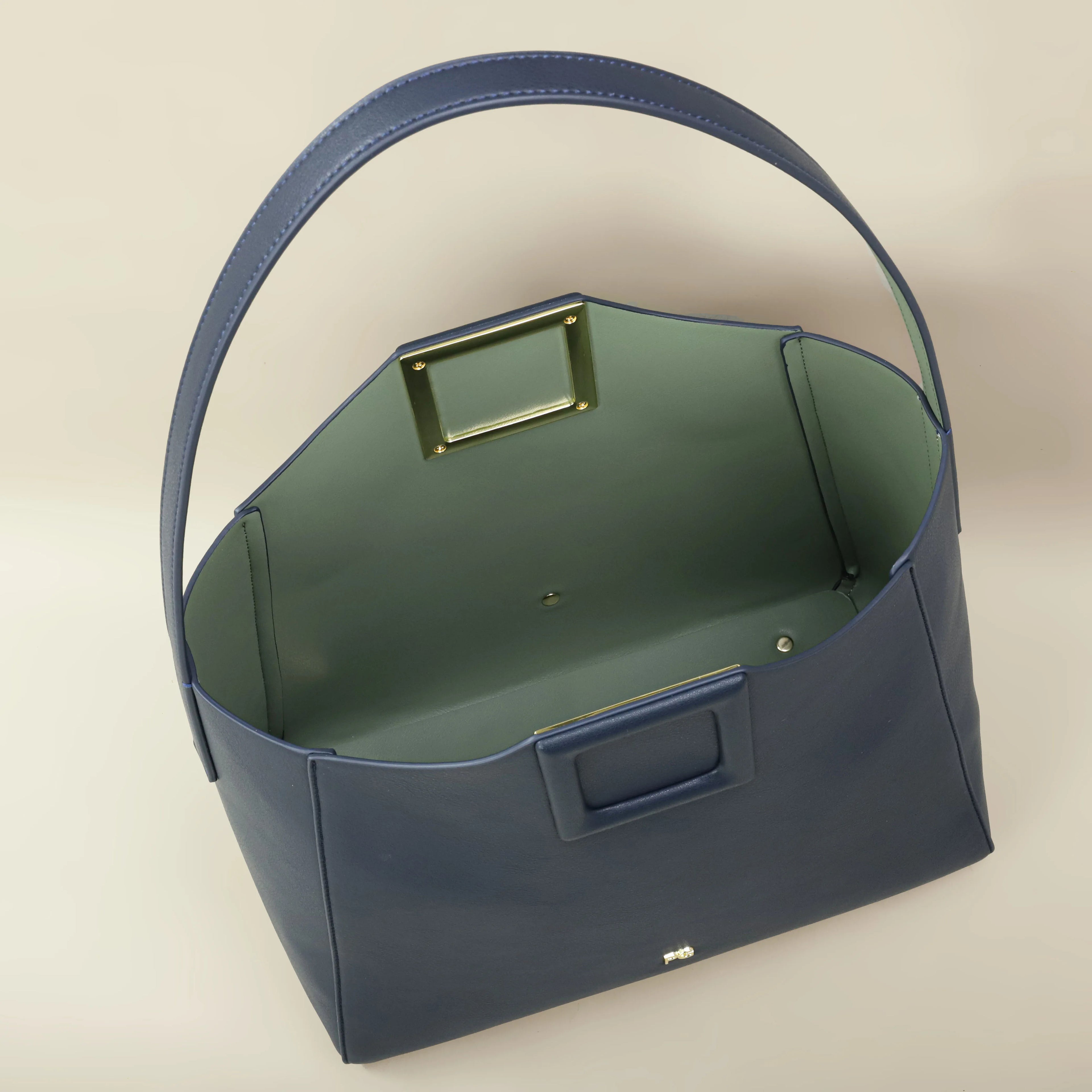 Milano Aria Wing Hand Bag